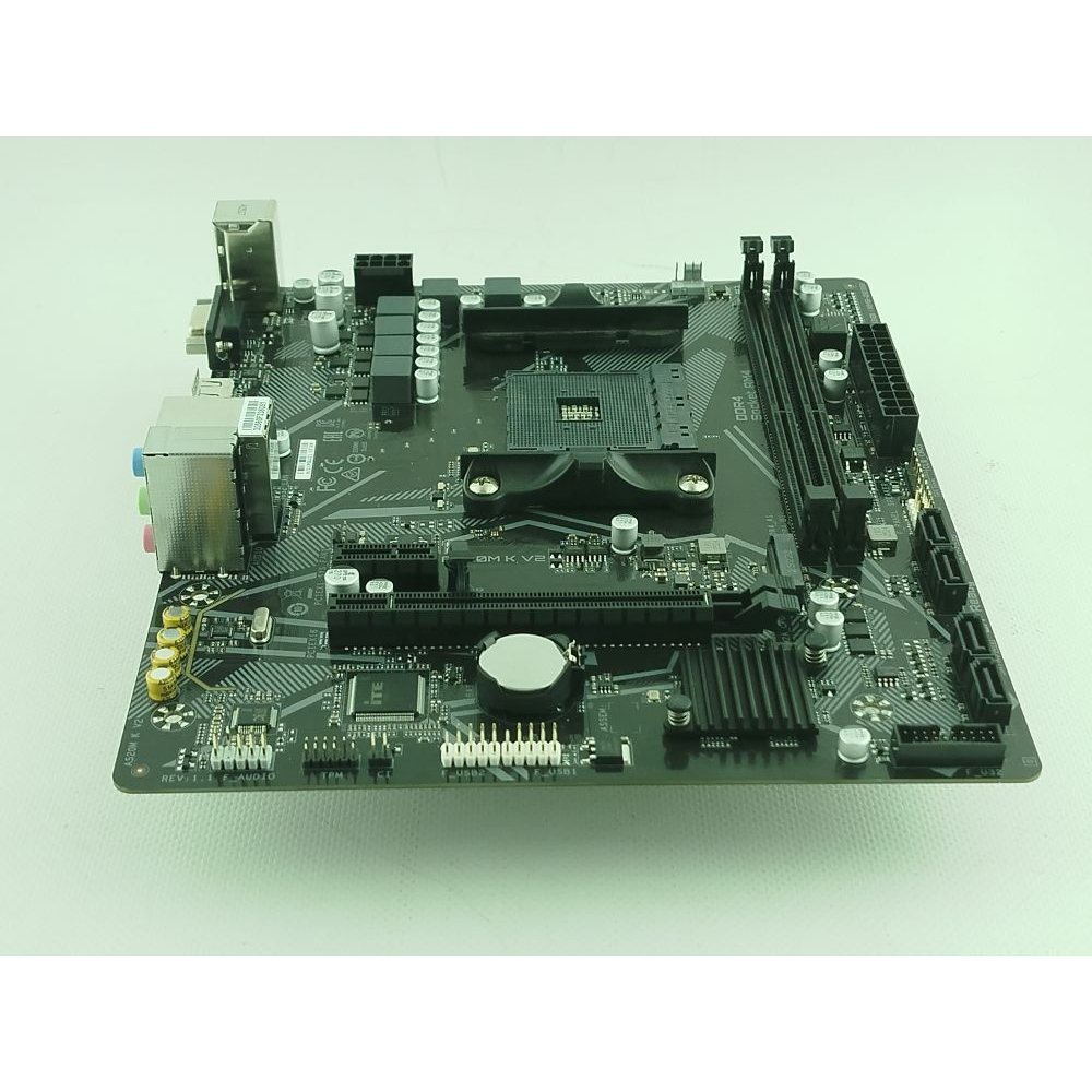 Материнская плата GIGABYTE A520M K V2 Фото 3