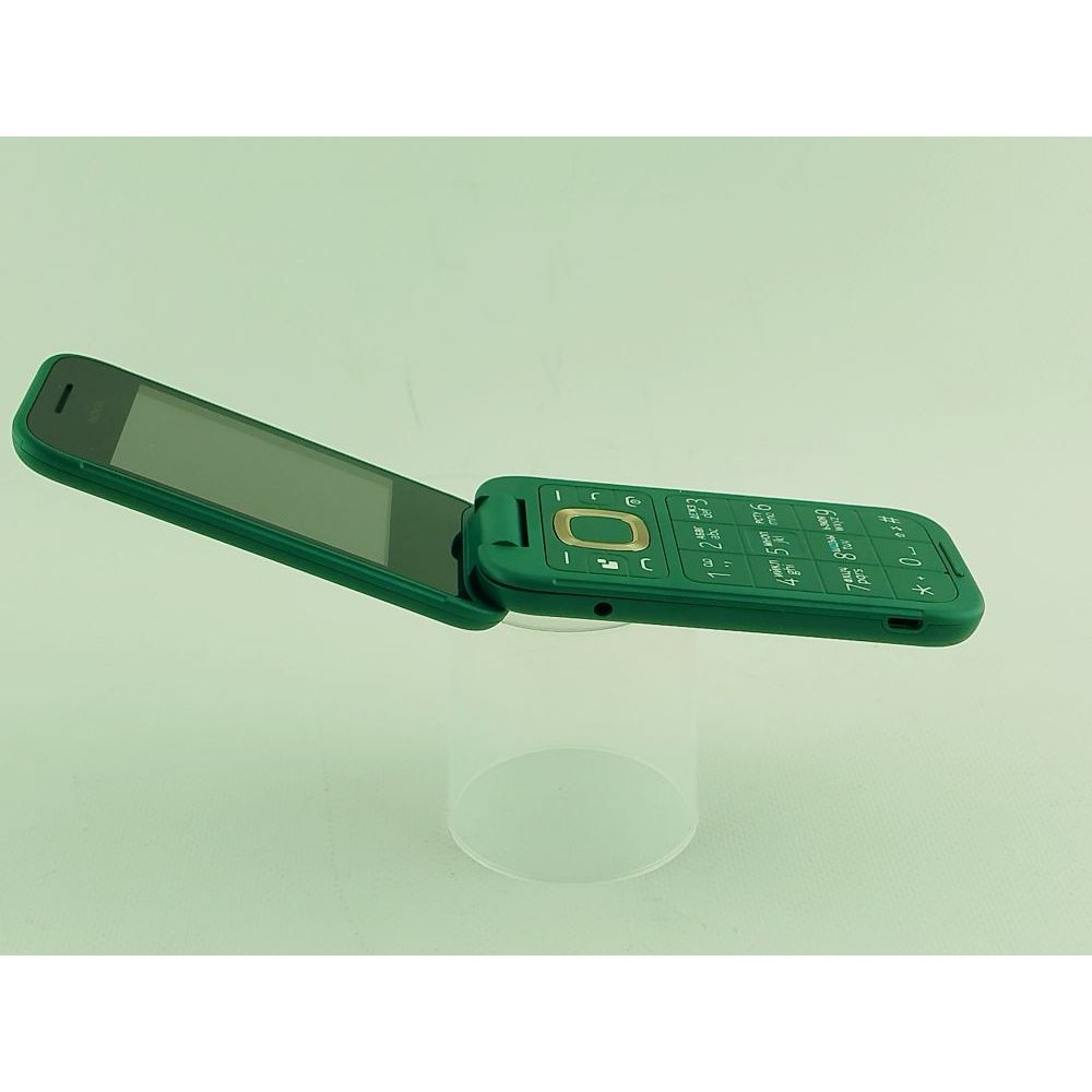 Мобільний телефон Nokia 2660 Flip Green зображення 3