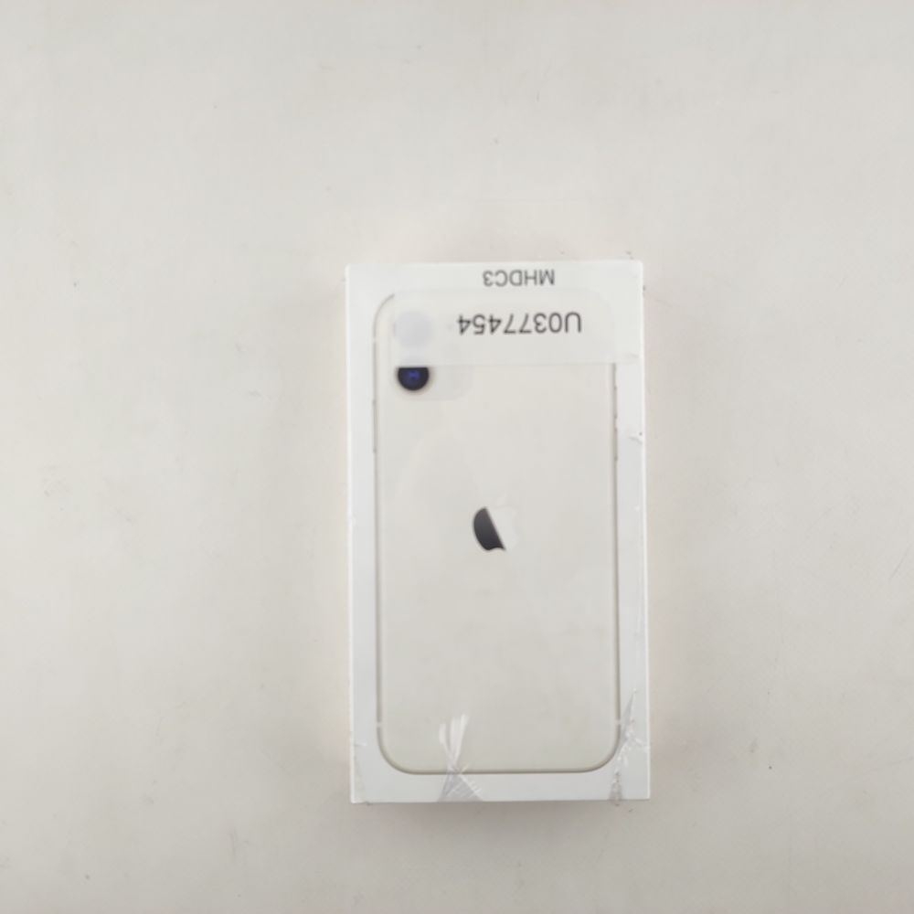 Мобильный телефон Apple iPhone 11 64Gb White Фото 5