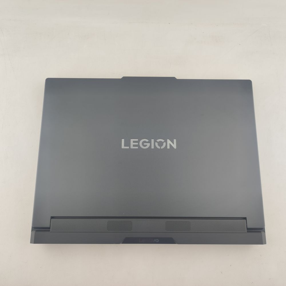 Ноутбук Lenovo Legion Pro 7 16IAX10H (83F5009PRA) зображення 5