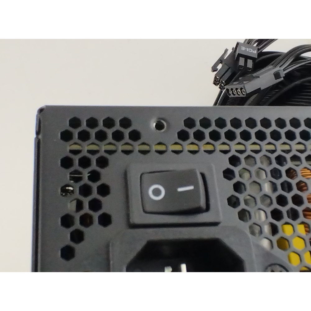 Блок питания Cougar 650W Фото 3