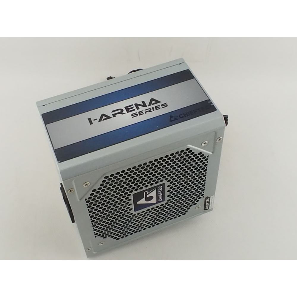 Блок питания Chieftec 700W Фото