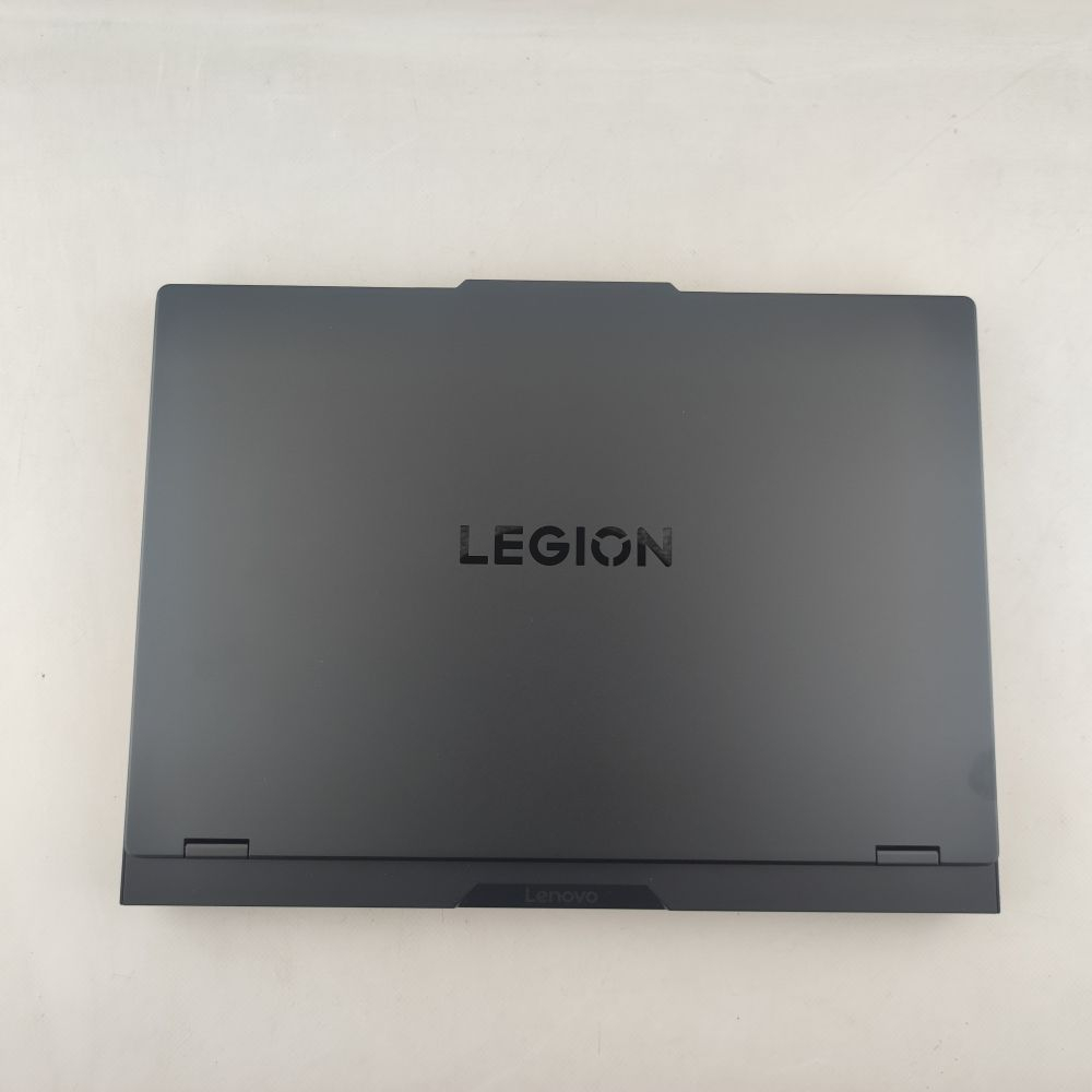 Ноутбук Lenovo Legion Pro 5 16ADR10 Фото 3