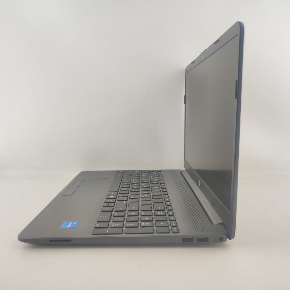 Ноутбук HP 250R G9 Фото 1