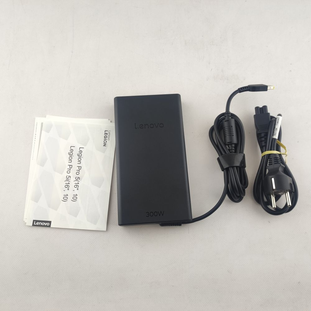 Ноутбук Lenovo Legion Pro 5 16IAX10H (83LU001ERA) зображення 7